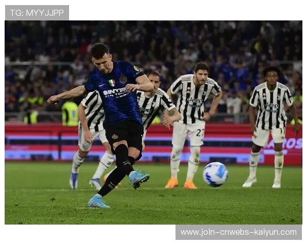 米兰后排插上形成数量优势，雷纳托前插时机精准